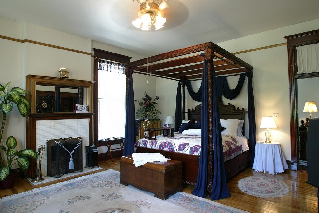 Beall Mansion An Elegant Bed & Breakfast Inn 奥尔顿 客房 照片